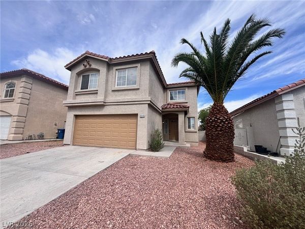8446 TACKLE BOX Court, Las Vegas, NV 89113