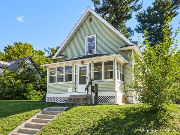 2080 Swensberg Avenue NE, Grand Rapids, MI 49505