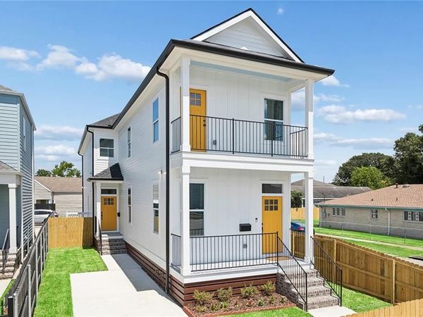 9201 A B S CLAIBORNE Avenue, New Orleans, LA 70118