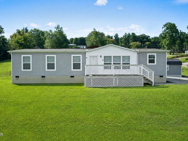 2840 Loveday Place, Kodak, TN 37764