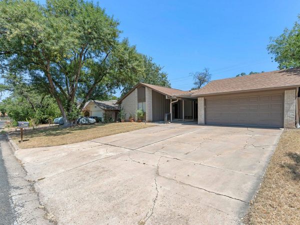 9011 Quail Valley DR, Unit A, Austin, TX 78758