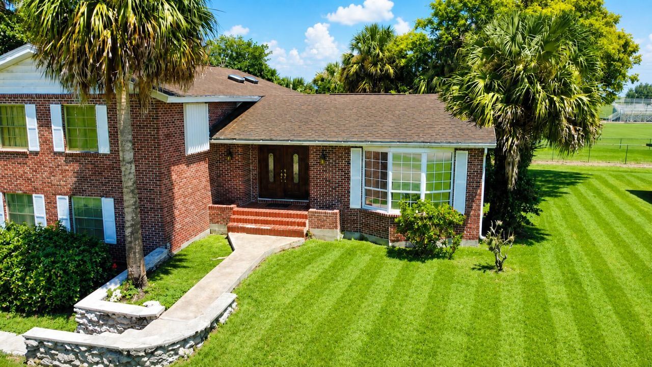 909 NE 3rd Street, Belle Glade, FL 33430 Photo
