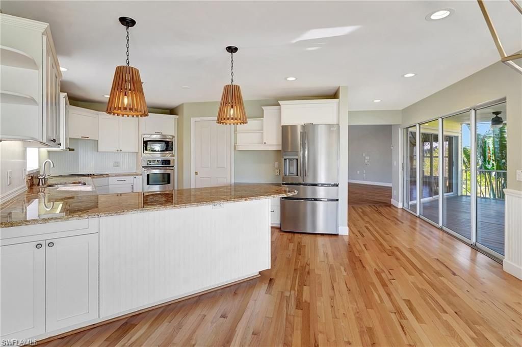 86 Dolphin Cir , Naples, FL 34113 Photo