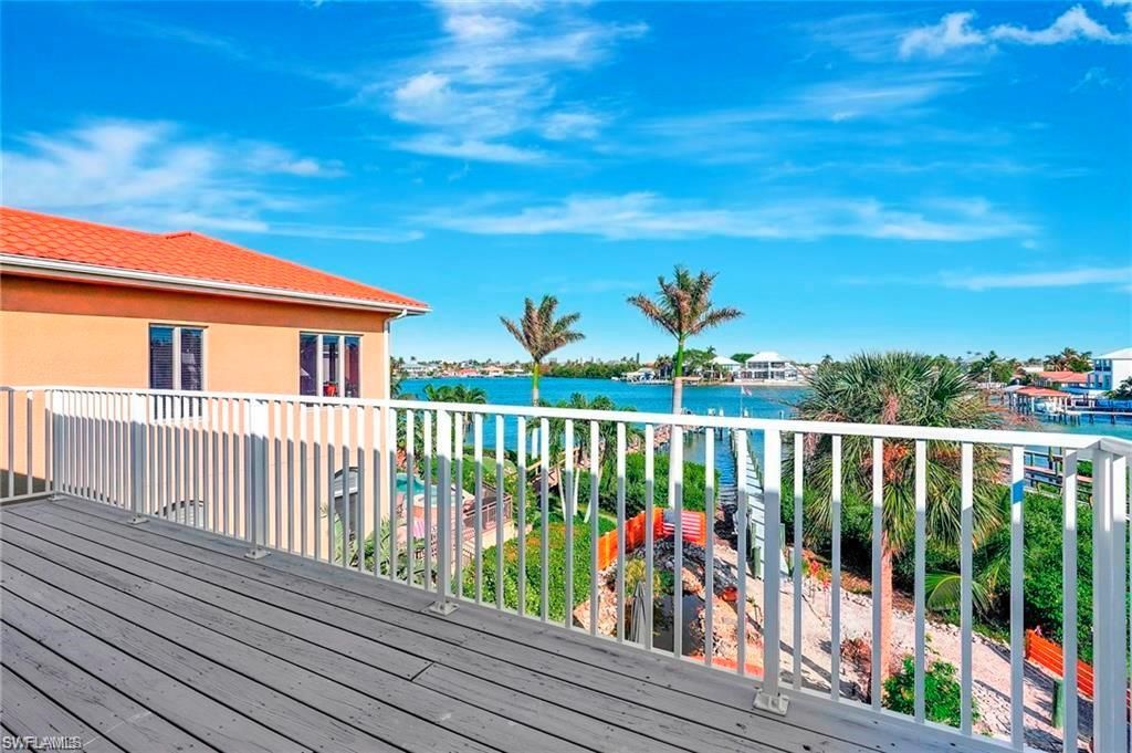 86 Dolphin Cir , Naples, FL 34113 Photo