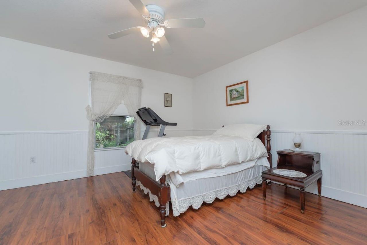 1323 18th Street W, Bradenton, FL 34205 Photo