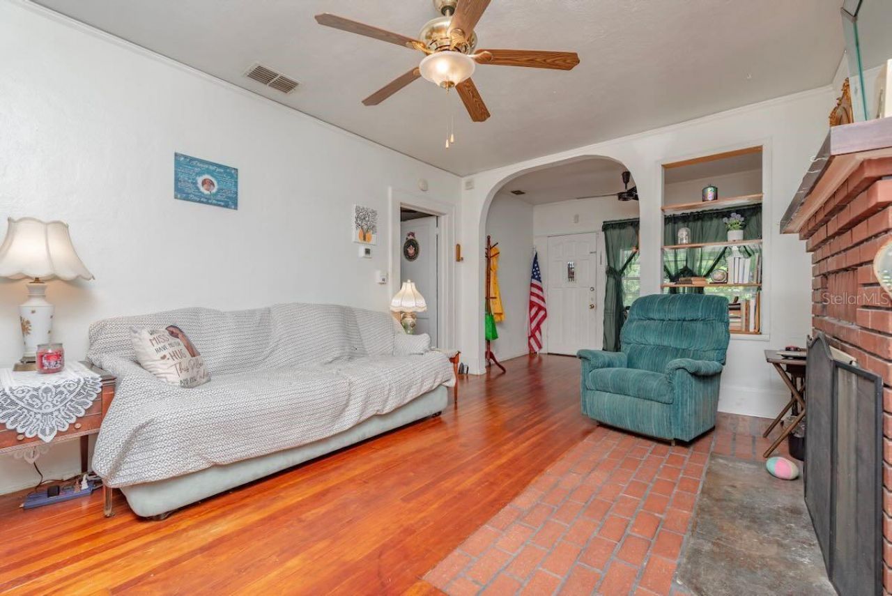 1323 18th Street W, Bradenton, FL 34205 Photo