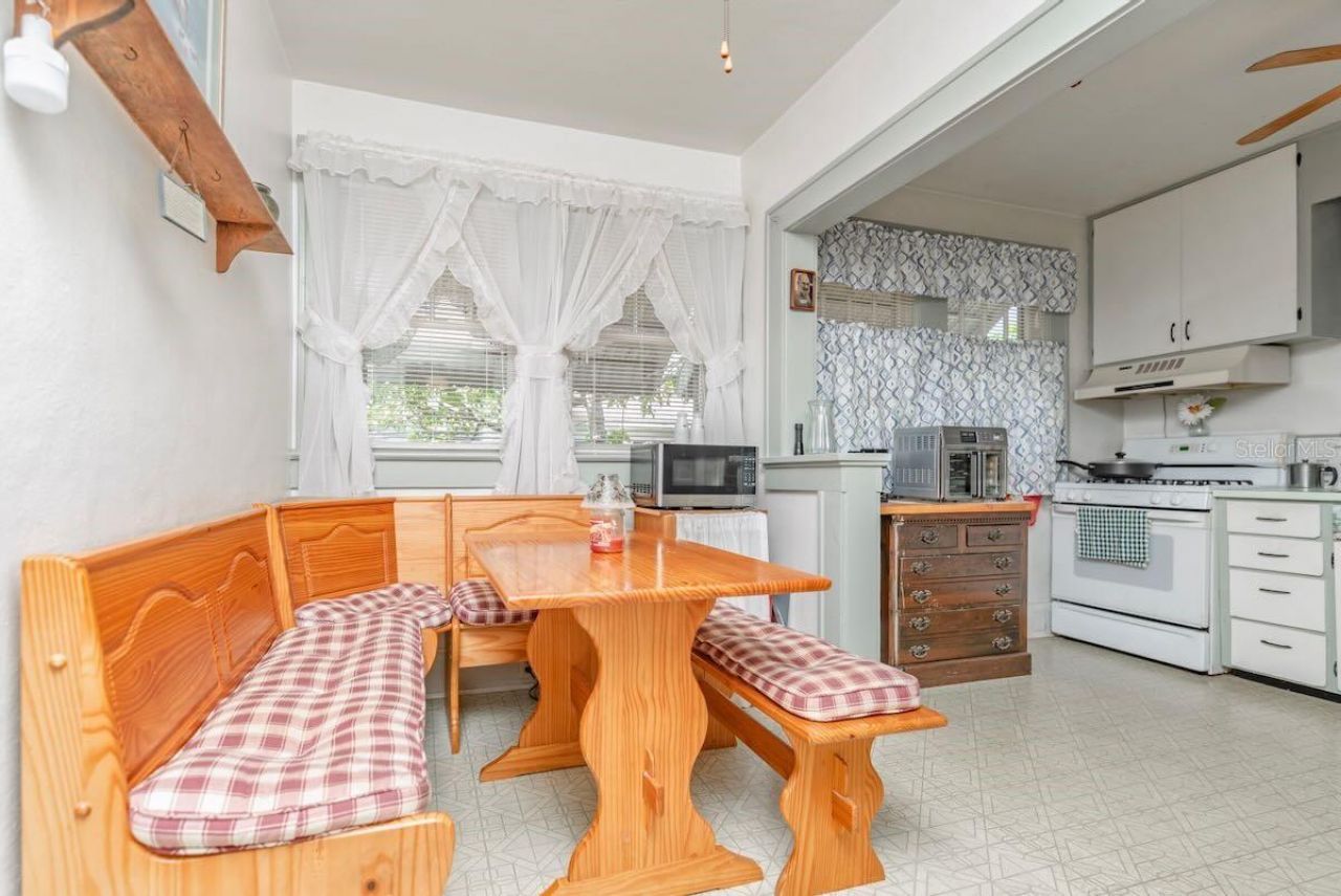 1323 18th Street W, Bradenton, FL 34205 Photo