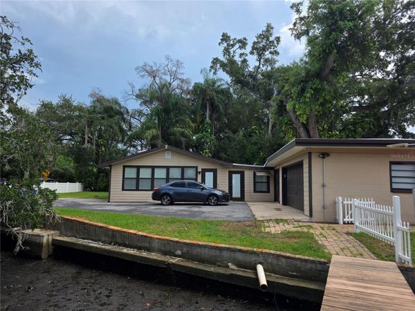 8816 MEMORIAL HIGHWAY , TAMPA, FL 33615