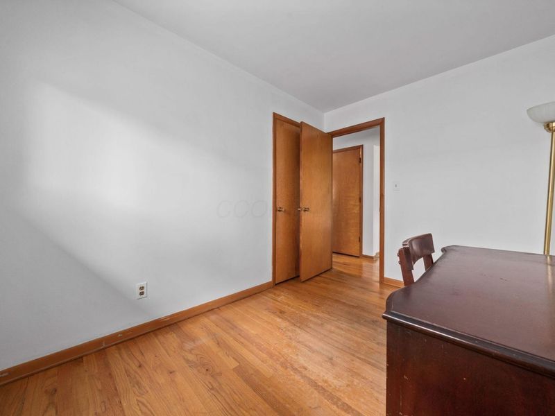 5668 Crawford Drive , Columbus, OH 43229 Photo 19