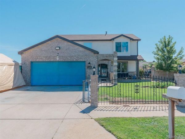 4860 Crown Boulevard , Denver, CO 80239