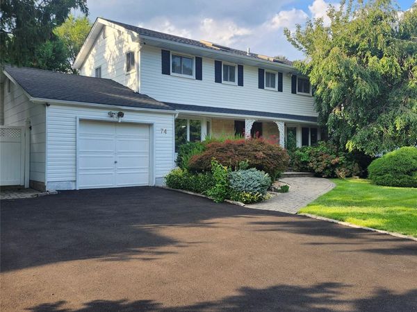 74 Rockland Drive , Jericho, NY 11753