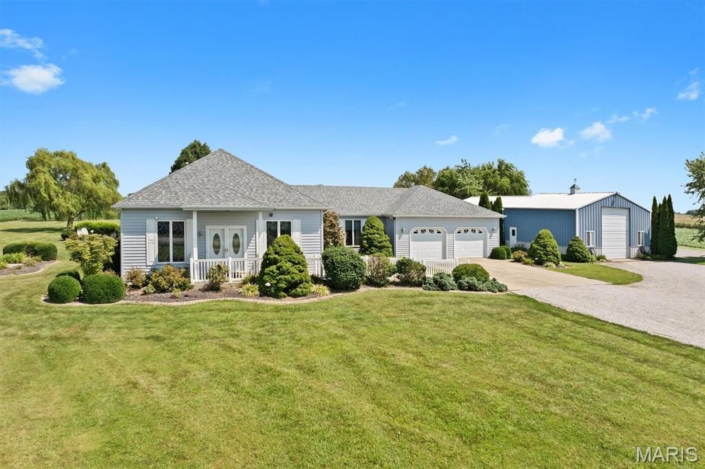 14300 Sportsmen Road, Trenton, IL 62293 Main Photo