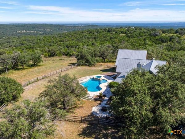 3050 Sycamore Falls Way, Marble Falls, TX 78654