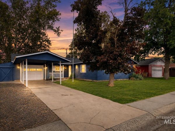 1222 Vista Dr, Emmett, ID 83617