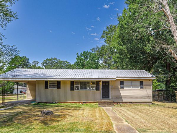 201 Donna Circle, Richland, MS 39218