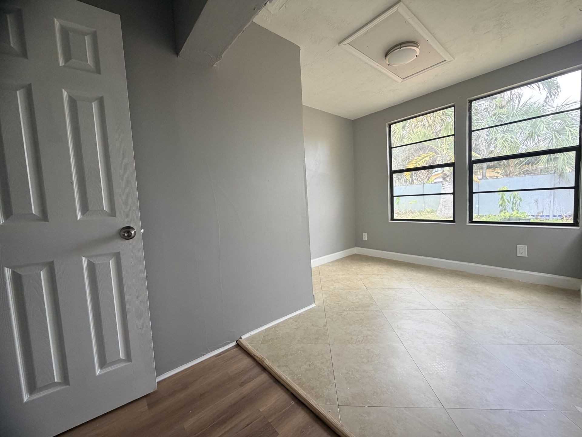 8381 NW 28th Place, Sunrise, FL 33322 Photo