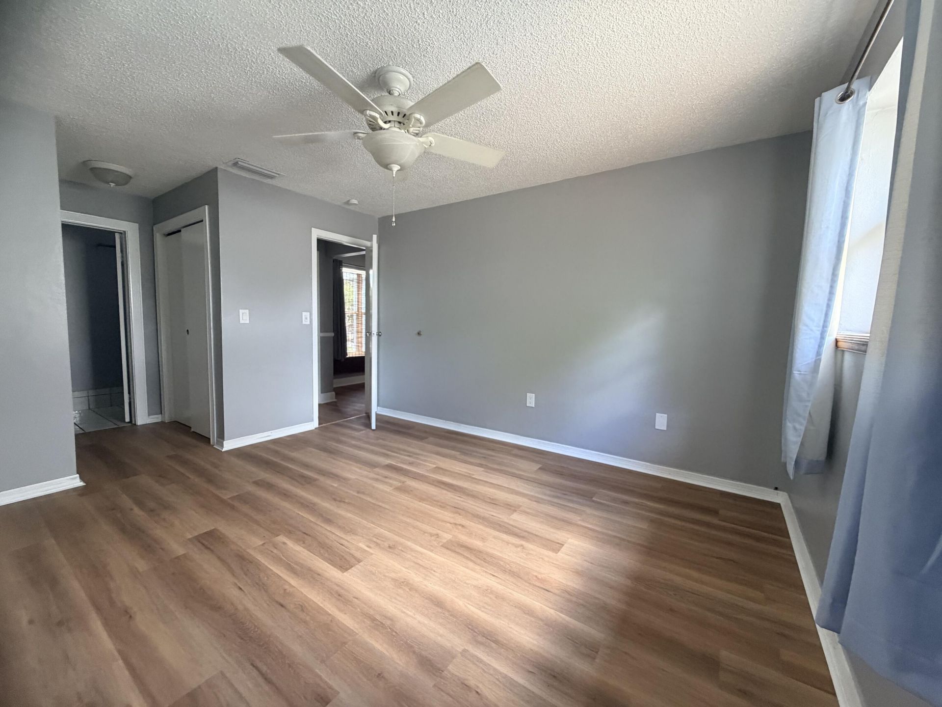 8381 NW 28th Place, Sunrise, FL 33322 Photo