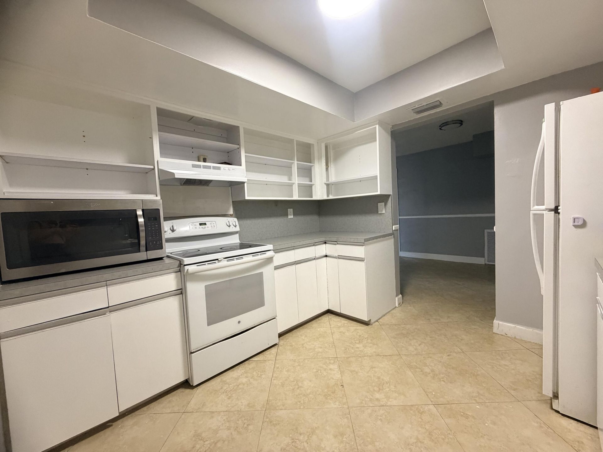 8381 NW 28th Place, Sunrise, FL 33322 Photo