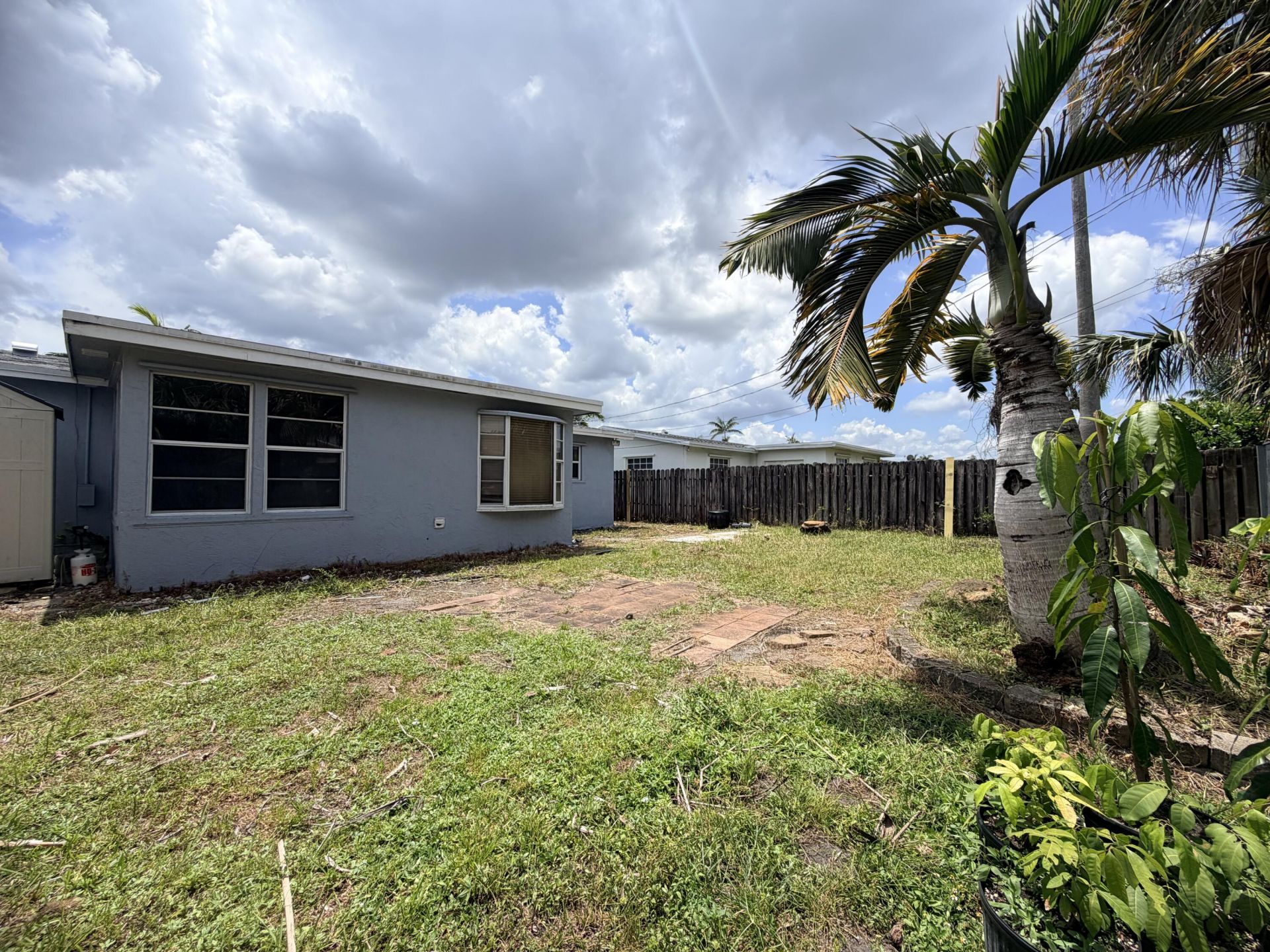 8381 NW 28th Place, Sunrise, FL 33322 Photo