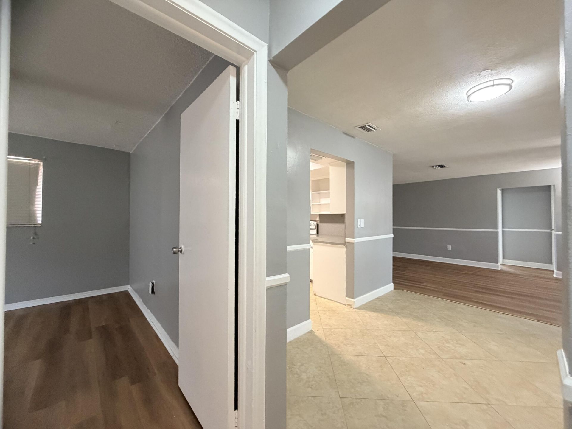 8381 NW 28th Place, Sunrise, FL 33322 Photo
