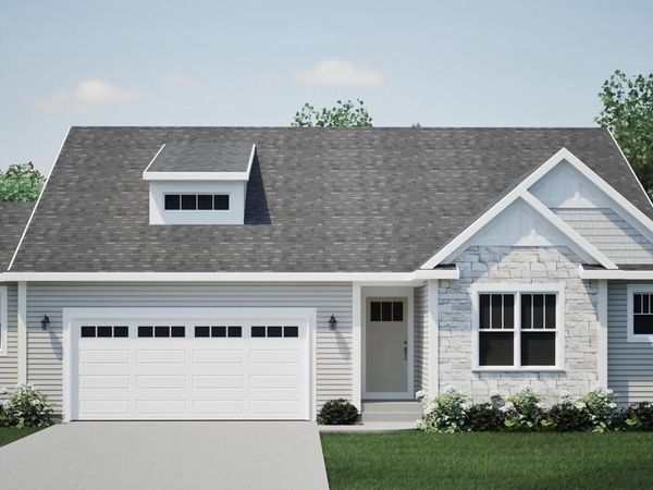 629 E Bluff CIRCLE, Waterford, WI 53185