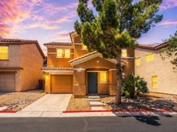 729 Saint Keyne Street , Las Vegas, NV 89178