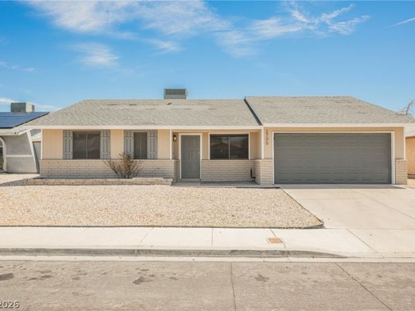2705 Valparaiso Street , Las Vegas, NV 89108