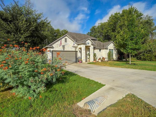 265 Keawakapu DR, Bastrop, TX 78602