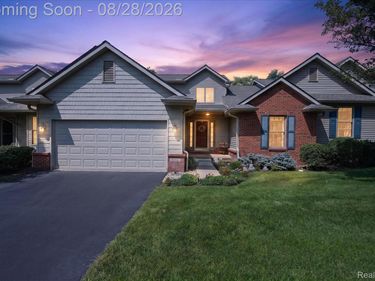 6192 Northridge Hills Drive, Brighton, Mi 48116