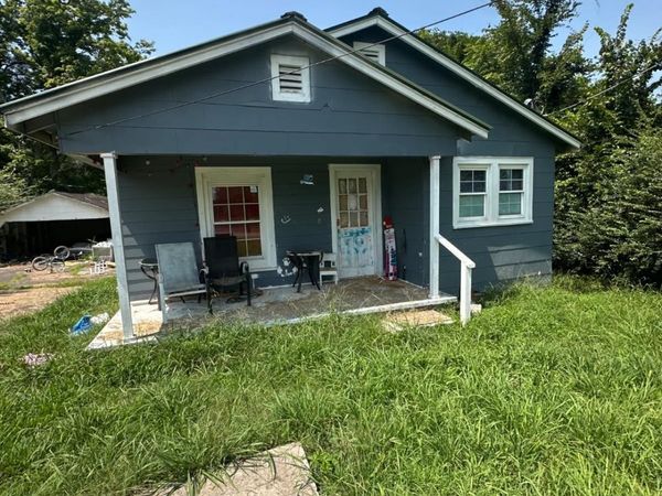 229 WASHINGTON AVE, Camden, TN 38320