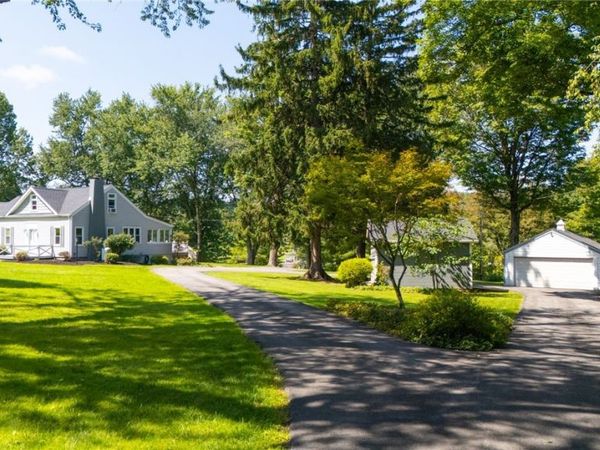 67300 Country Club Road , St Clairsville, OH 43950