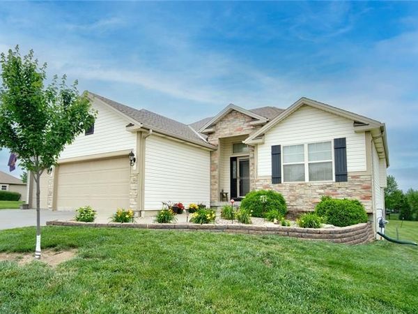 13305 N Copper Ridge Drive, Platte City, MO 64079
