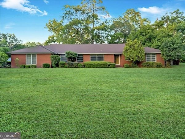 801 S Gordon Avenue, Adel, GA 31620