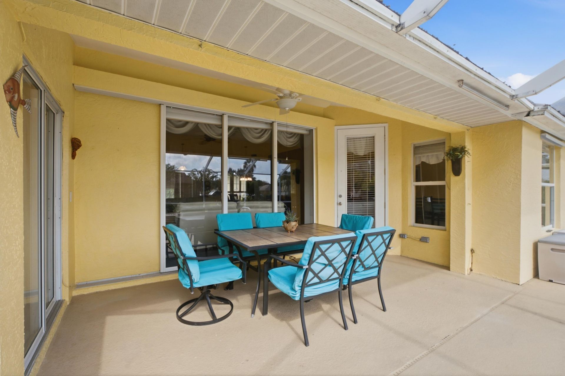 692 SW Ewing Avenue, Port Saint Lucie, FL 34983 Photo