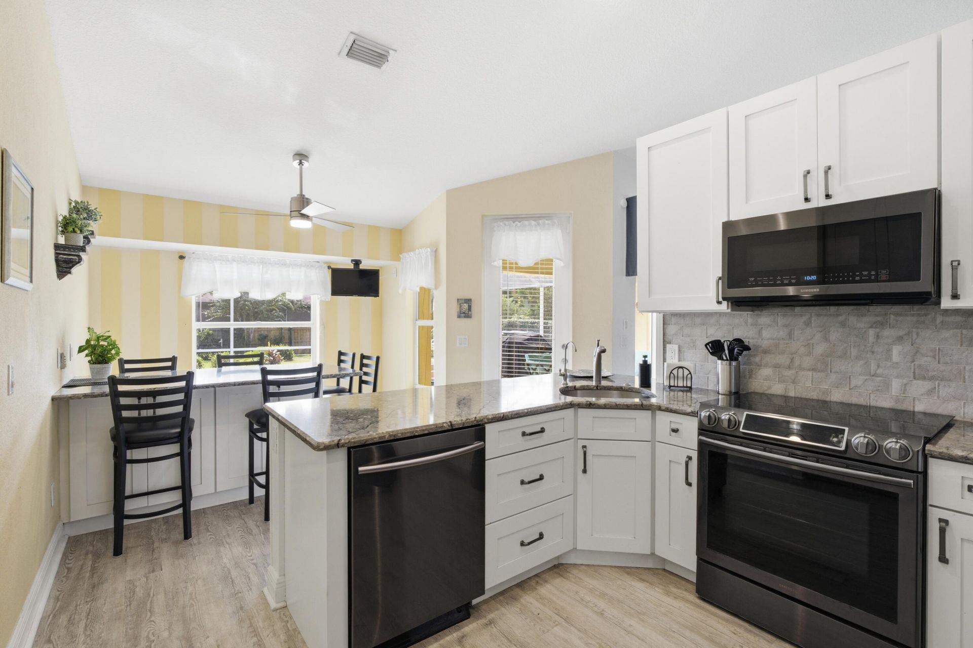 692 SW Ewing Avenue, Port Saint Lucie, FL 34983 Photo
