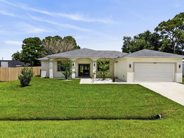 1471 SE Proctor Lane, Port St. Lucie, FL 34983
