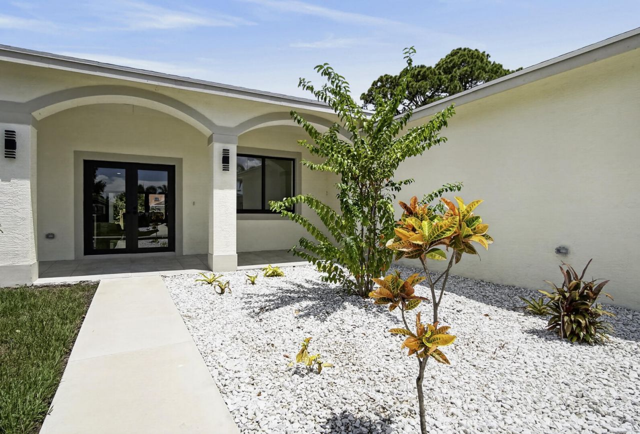1471 SE Proctor Lane, Port Saint Lucie, FL 34983 Photo