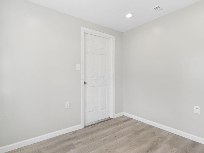 452 Holton Avenue, Columbus, OH 43223 Photo 13