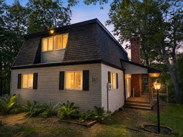 11 Chairtree Court , Putnam, IL 61560