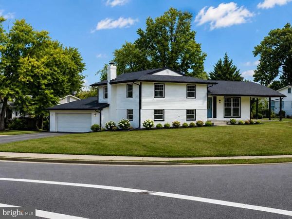 1201 E HOLLY AVENUE, STERLING, VA 20164