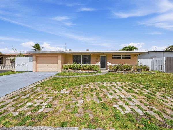 8641 NW 25th Ct , Sunrise, FL 33322