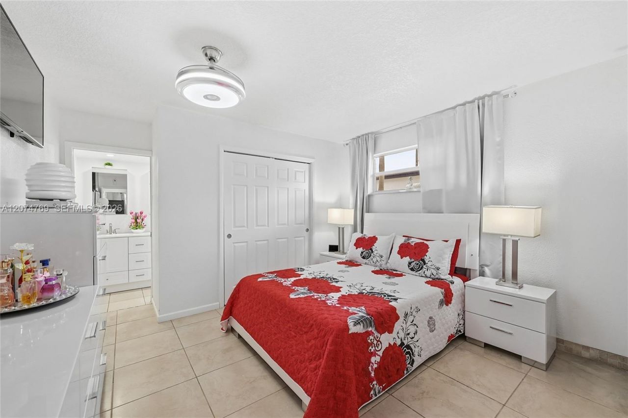 8641 NW 25th Ct , Sunrise, FL 33322 Photo