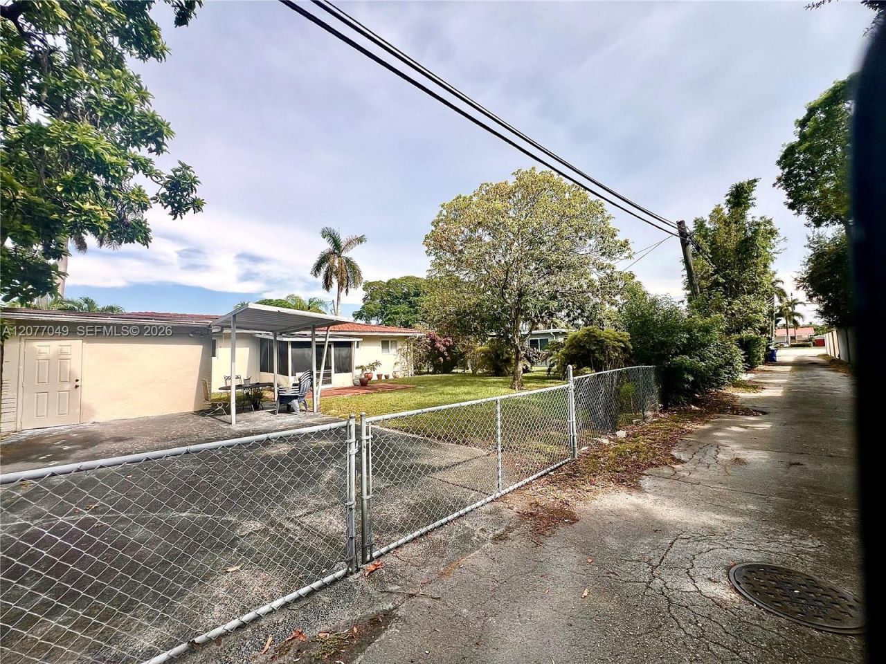 106 N 32nd Ave , Hollywood, FL 33021 Photo