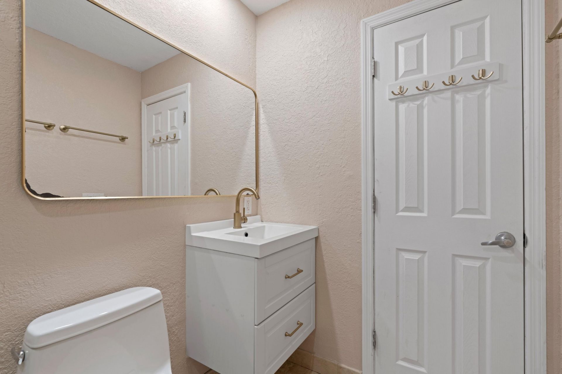 319 SW 2nd Street, Boca Raton, FL 33432 Photo
