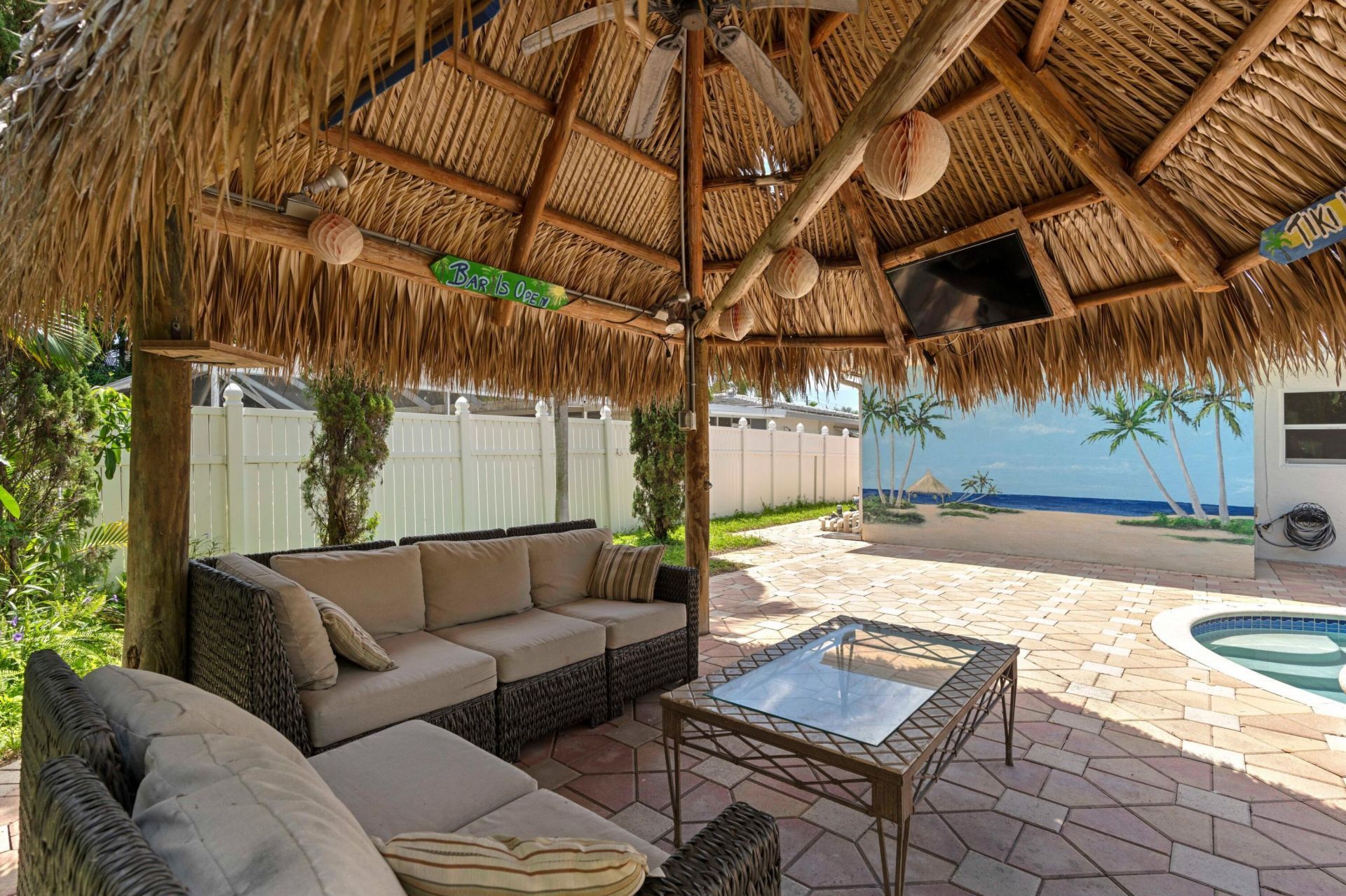319 SW 2nd Street, Boca Raton, FL 33432 Photo