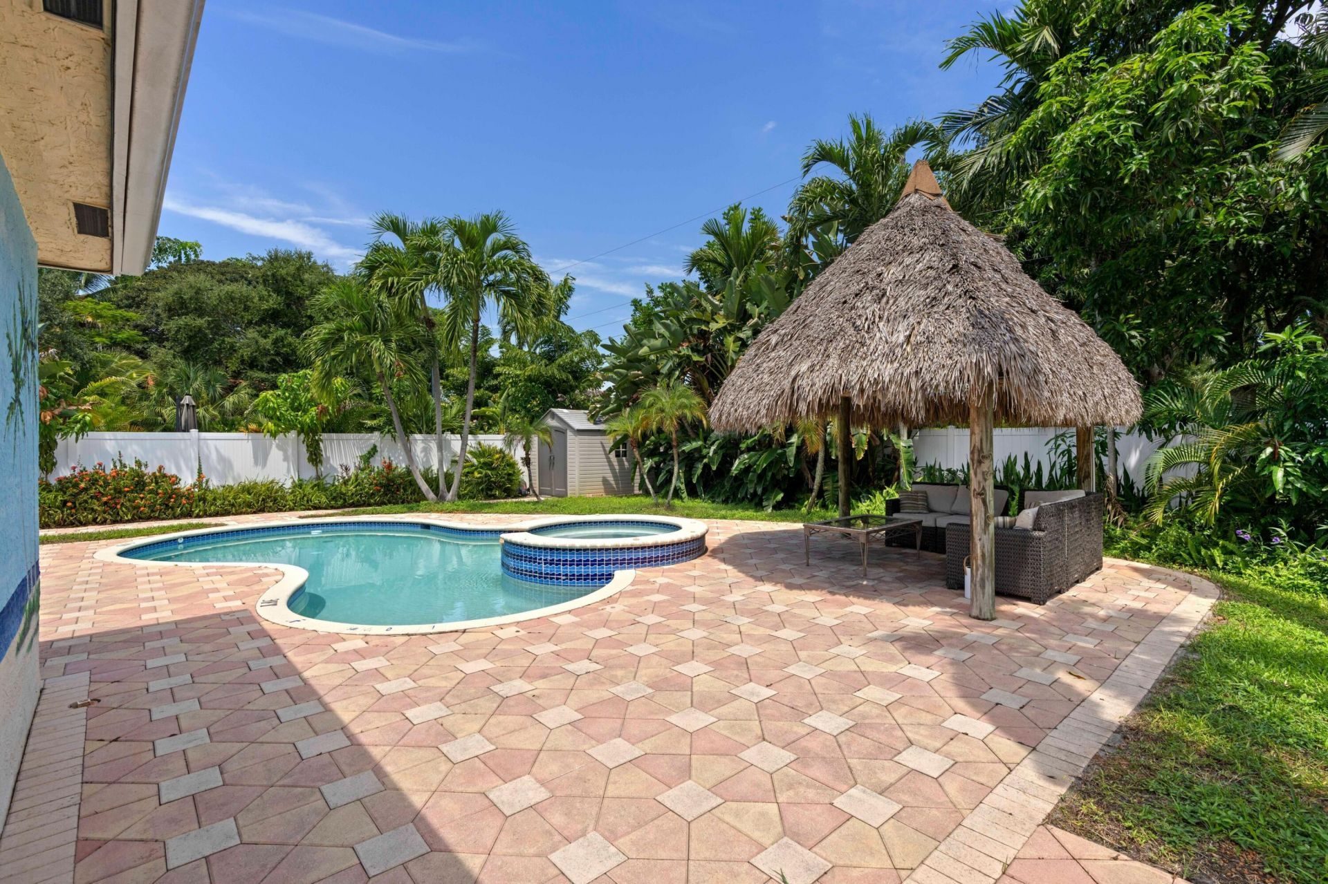 319 SW 2nd Street, Boca Raton, FL 33432 Photo