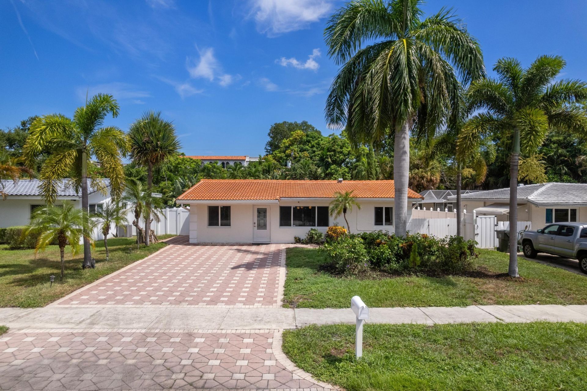 319 SW 2nd Street, Boca Raton, FL 33432 Photo