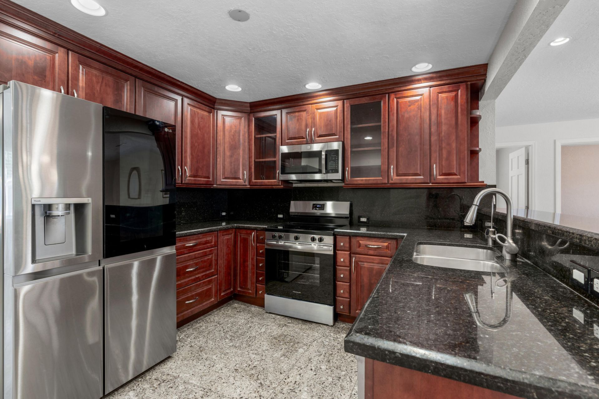 319 SW 2nd Street, Boca Raton, FL 33432 Photo