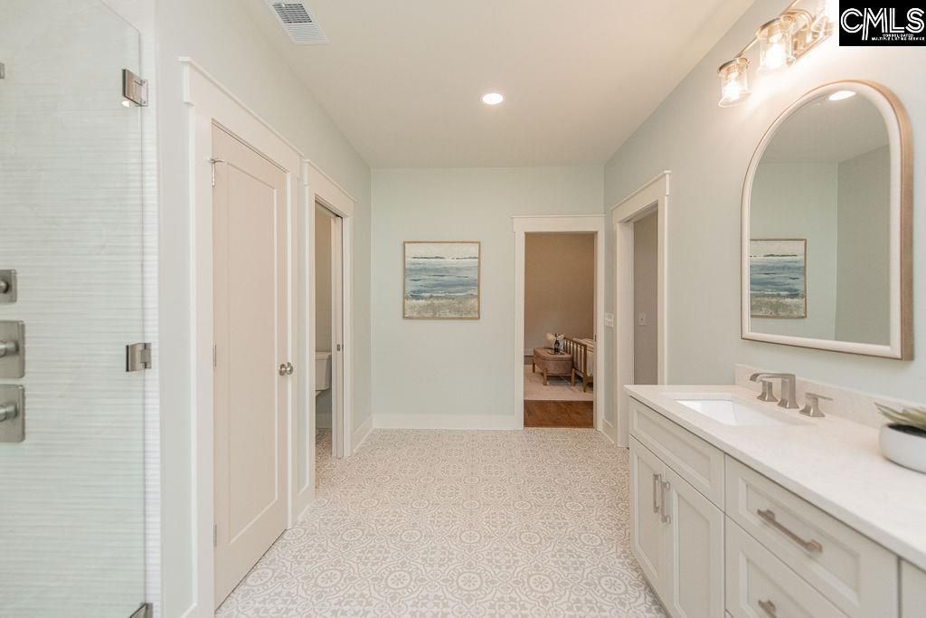 555 N. Trenholm Road  Photo 29