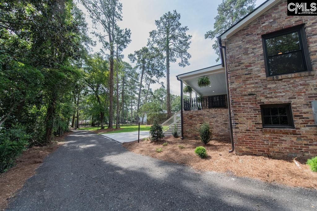 555 N. Trenholm Road  Photo 4